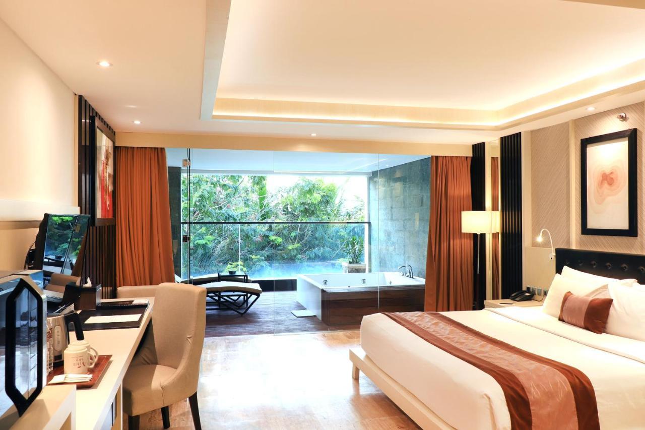 De Vins Sky Hotel Seminyak Екстер'єр фото