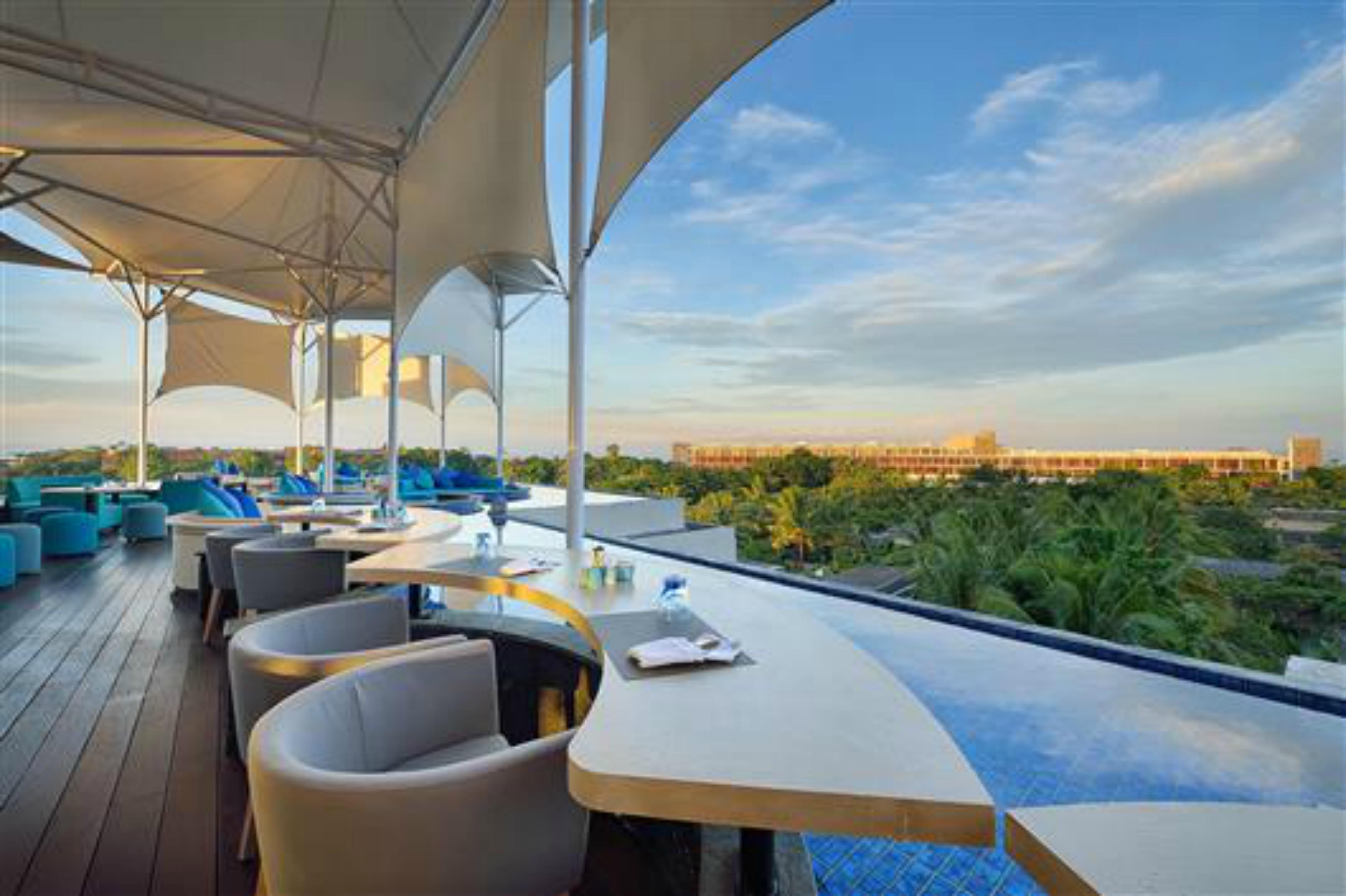De Vins Sky Hotel Seminyak Екстер'єр фото