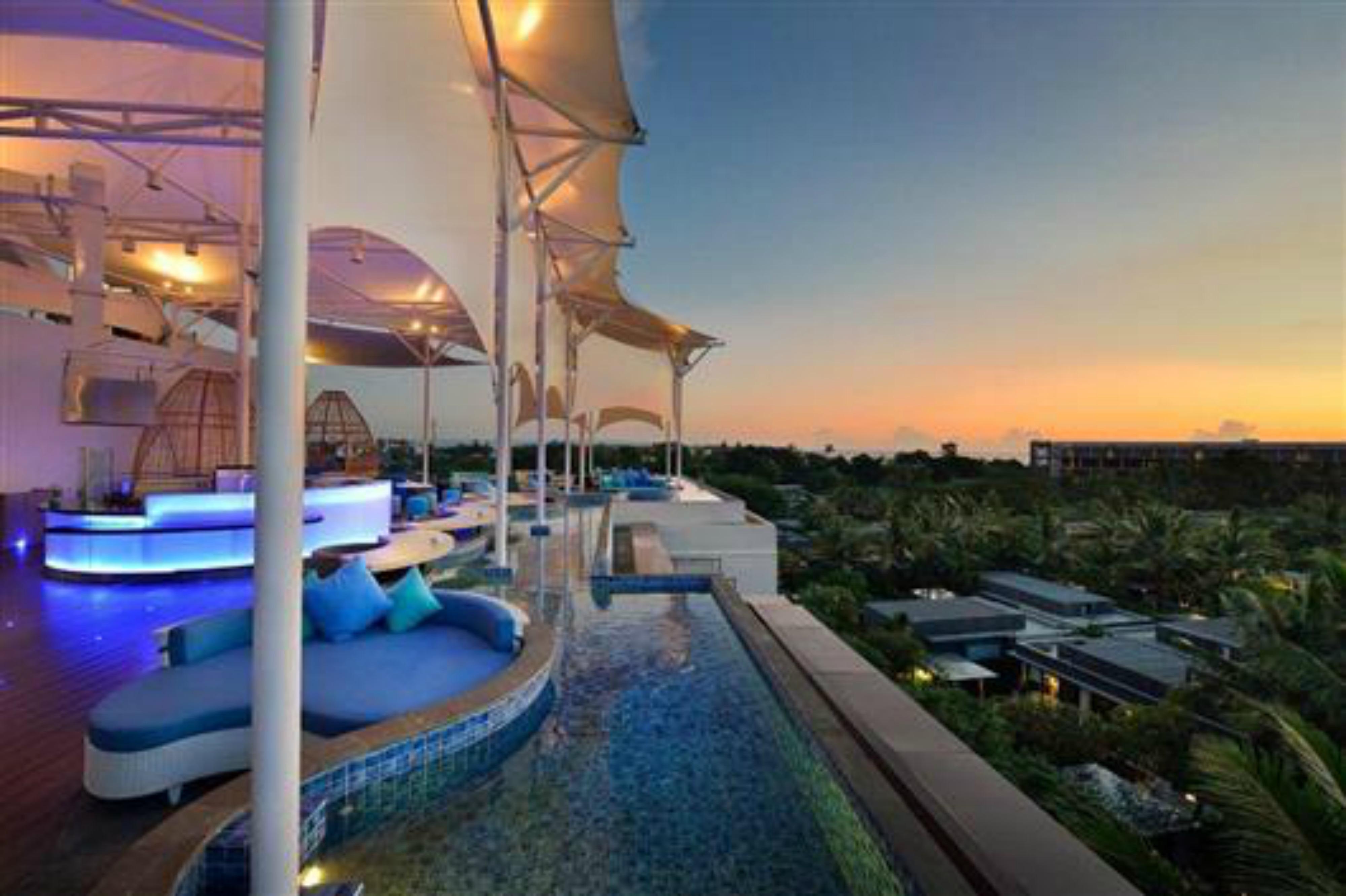 De Vins Sky Hotel Seminyak Екстер'єр фото