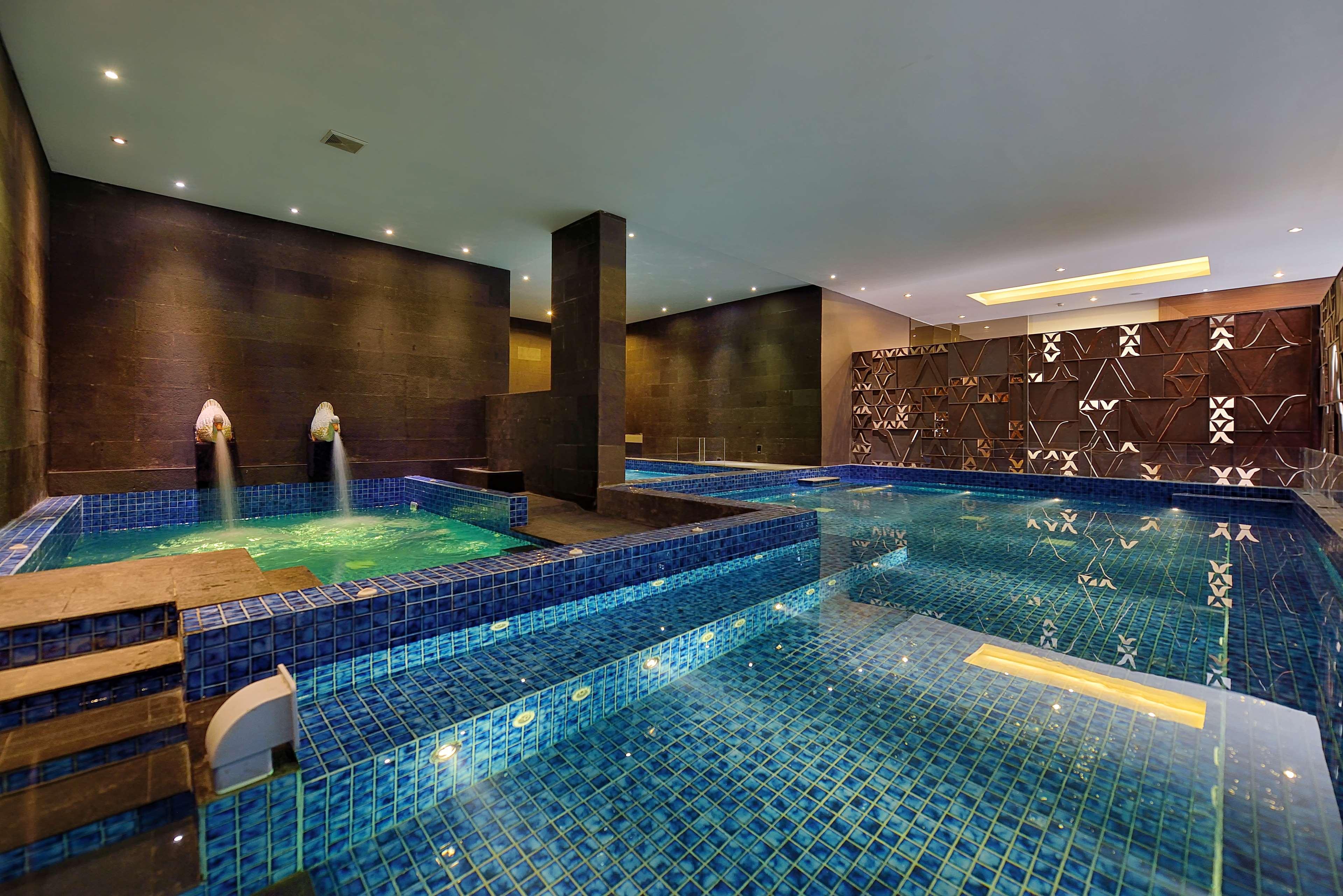 De Vins Sky Hotel Seminyak Екстер'єр фото