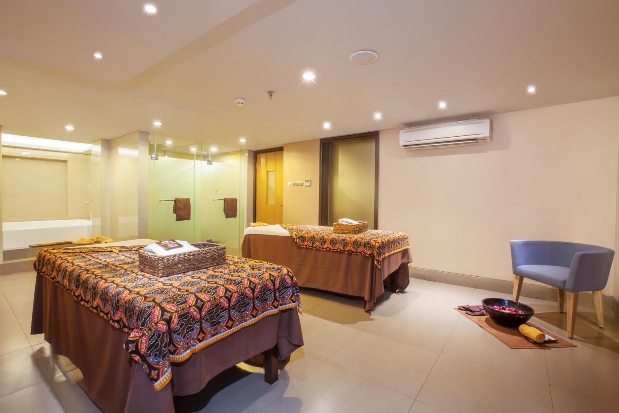 De Vins Sky Hotel Seminyak Екстер'єр фото