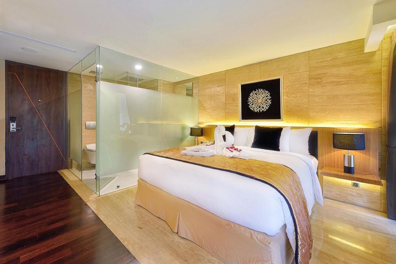 De Vins Sky Hotel Seminyak Екстер'єр фото