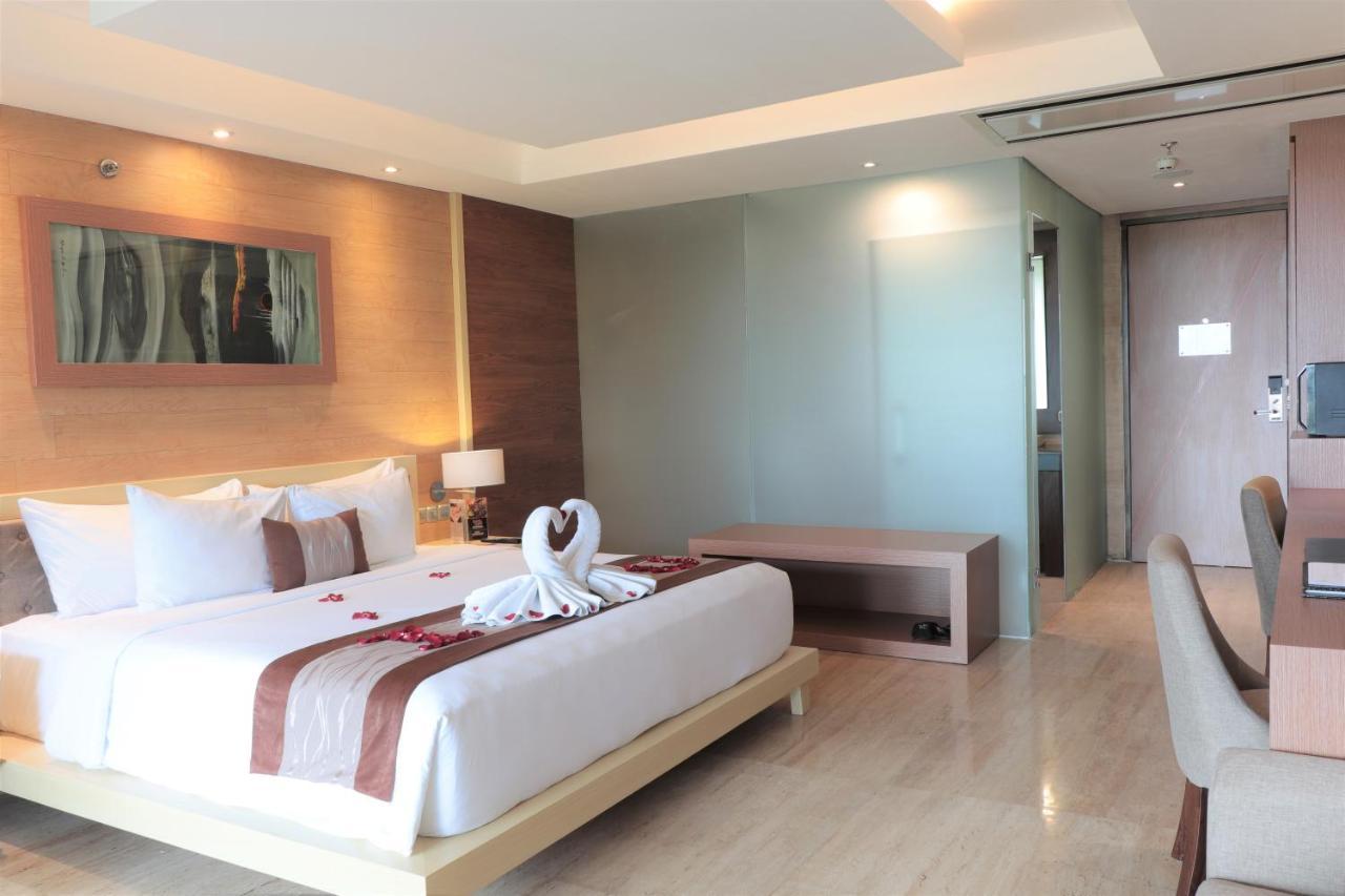 De Vins Sky Hotel Seminyak Екстер'єр фото